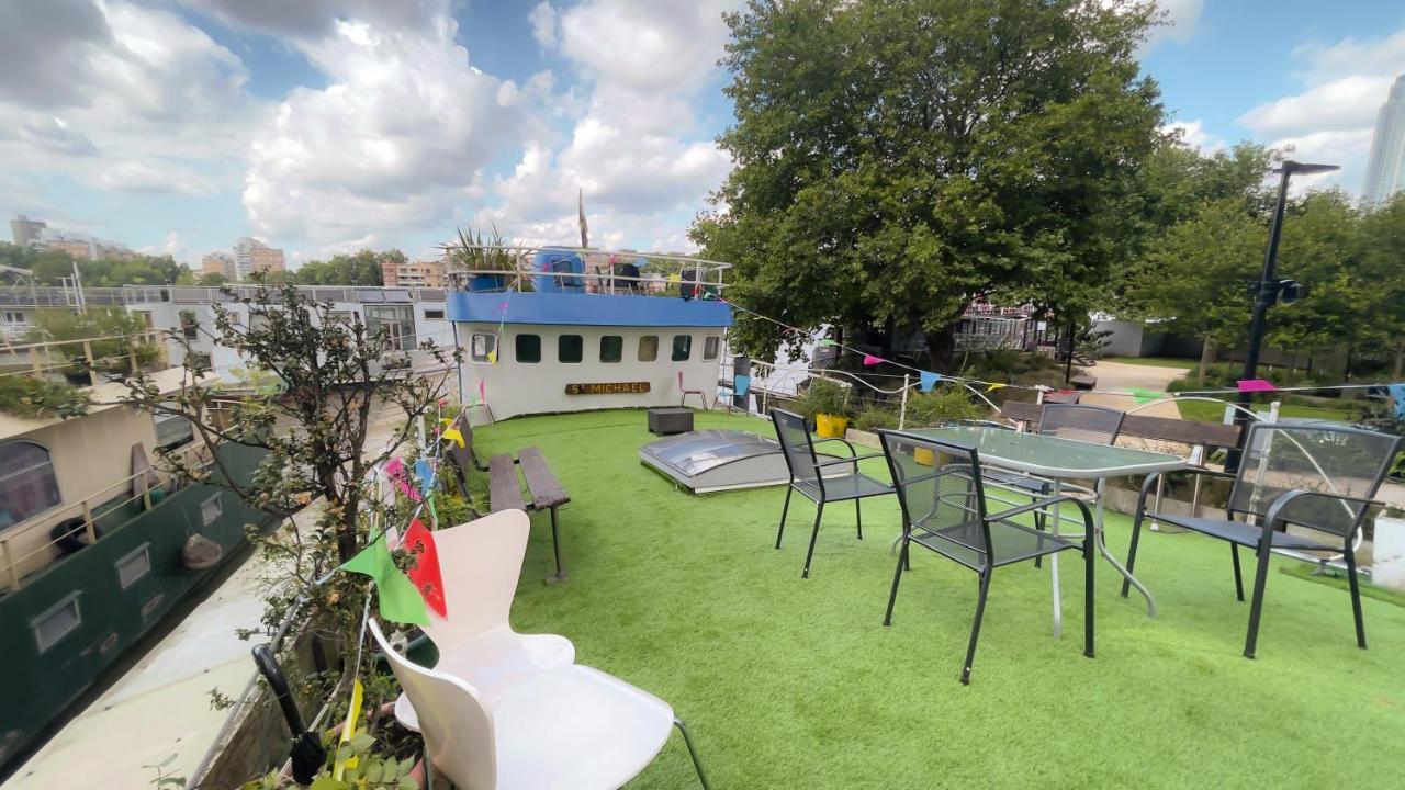 Hotel One Of A Kind - Converted Ship In The Heart Of Londres Exterior foto